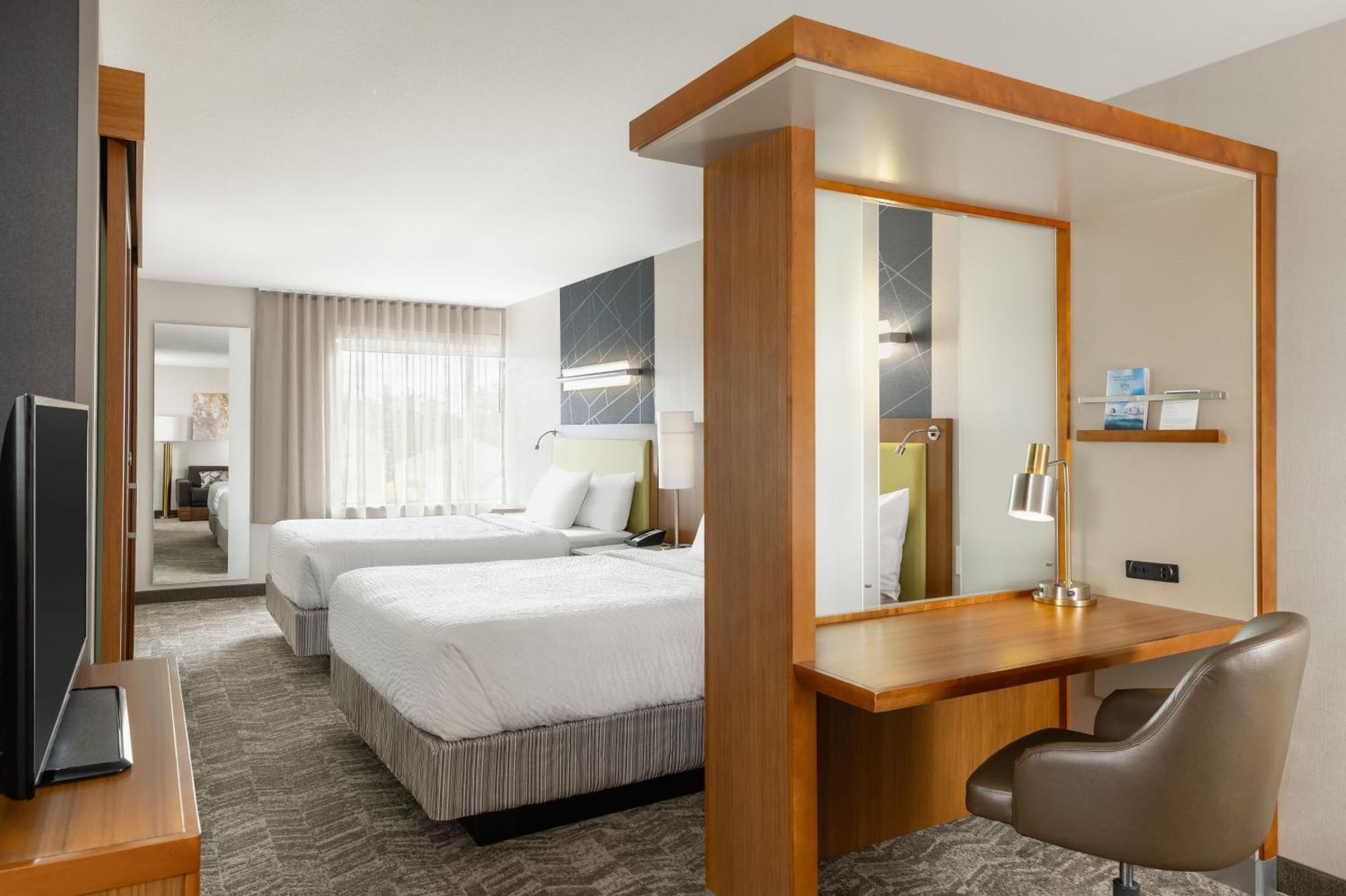 สปริงฮิลล์ สวีท วิสคอนซิน เดลส์ Hotel Lake Delton ภายนอก รูปภาพ